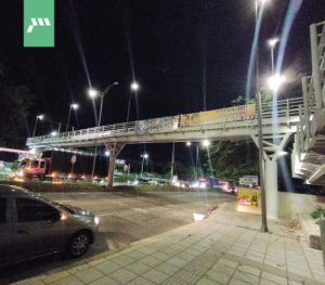 Puentes peatonales con energía solar