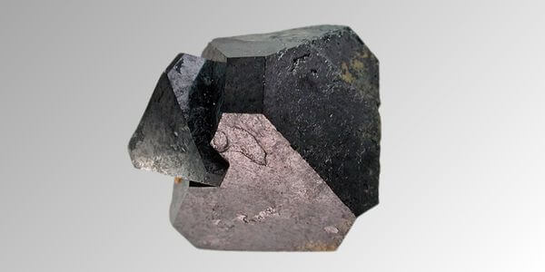 Perovskita mineral del grupo IV 