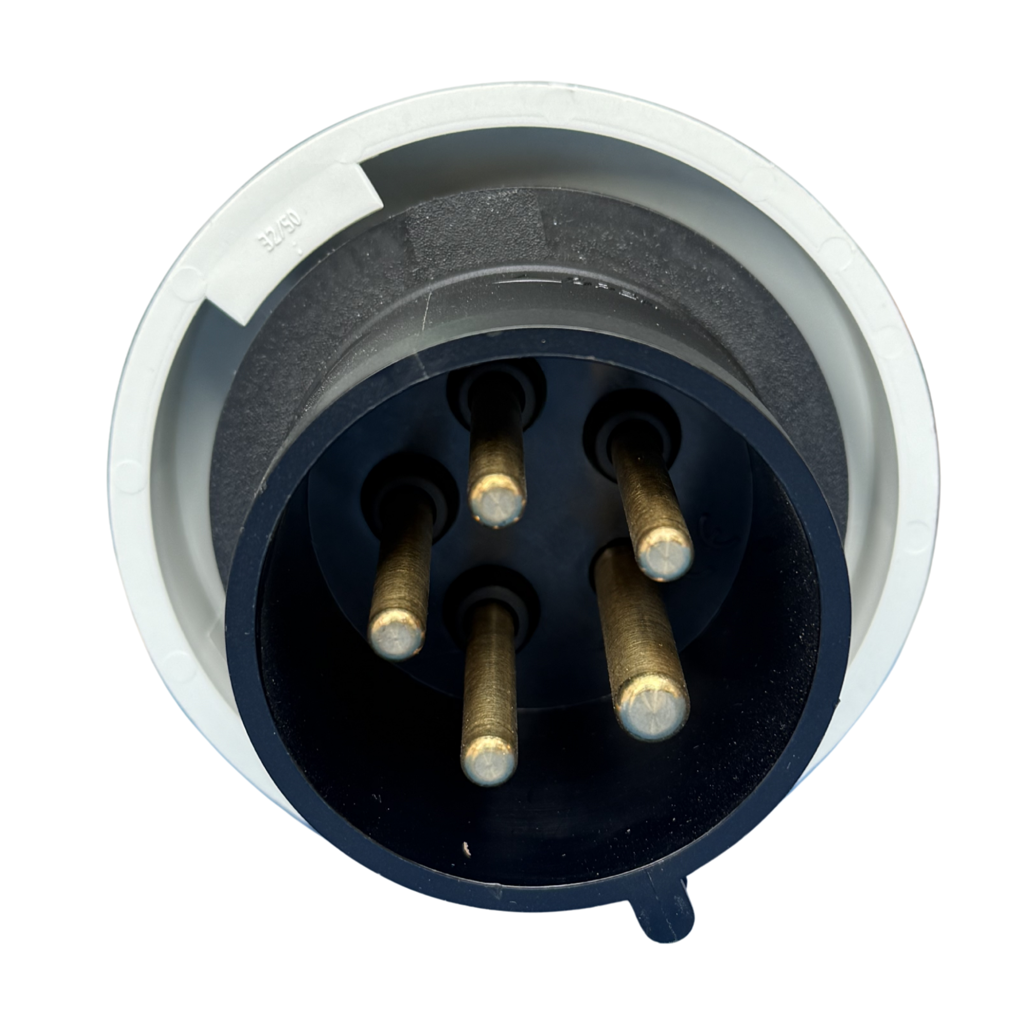 CLAVIJA INDUSTRIAL, 500V, IP67, 32A, 3P+N+T, POSICIÓN HORARIA 7H, 45°, color negro.